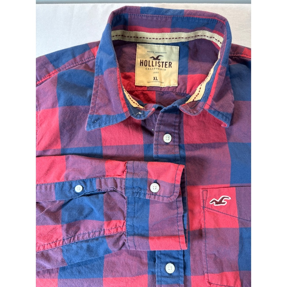 Hollister California Mens XL Red Navy Blue Buffalo Plaid Button Down Shirt Logo